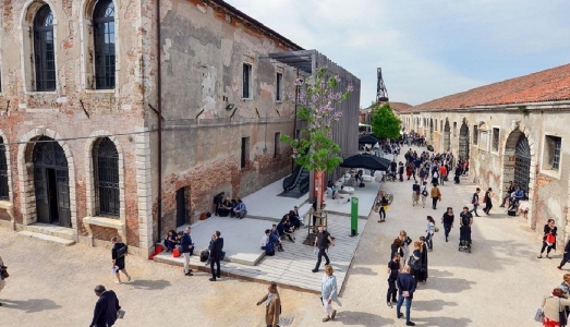 Alla Biennale di Venezia, l’arte iraniana ci sarà, nonostante le pesanti sanzioni degli USA