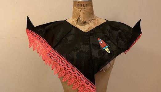 Tessendo il dialogo tra tradizione e attualità. La performance di Ismael De Anda a Roma