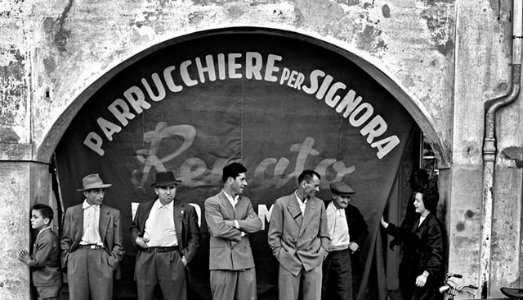 Dall’Italia del dopoguerra a Star Wars. Parigi sogna con le fotografie di Nino Migliori Dall’Italia del dopoguerra a Star Wars. Parigi sogna con le fotografie di Nino Migliori