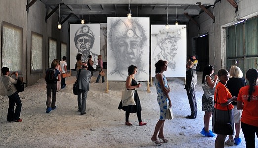 Ricreare Izolyatsia, a Londra. Saatchi Gallery in prima linea contro il terrorismo in Ucraina, schierando libertà e femminismo