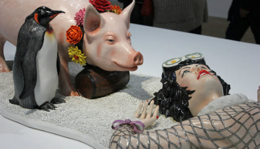 Jeff Koons vs Naf Naf. Per l’accusa di plagio, il tribunale francese si esprimerà a novembre