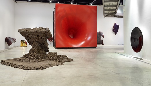 Anish Kapoor al MACRO, per continuare la tradizione del sangue e della carne nell’arte. In una mostra quasi interamente costruita per l’occasione Anish Kapoor al MACRO, per continuare la tradizione del sangue e della carne nell’arte. In una mostra quasi interamente costruita per l’occasione