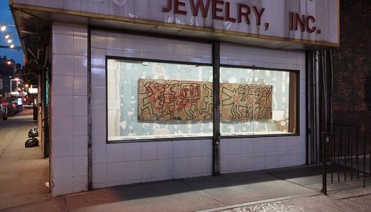 Keith Haring in vetrina a Chinatown