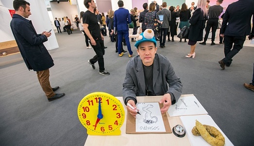 Londra, Frieze e oltre/7. Della serie “famolo strano”. Ecco le proposte e le richieste più anomale trovate in fiera