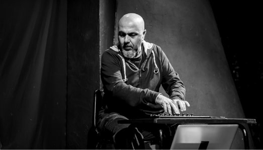 La Digestion da Casa Morra. Elio Martusciello ci racconta la sua elettronica cromatica