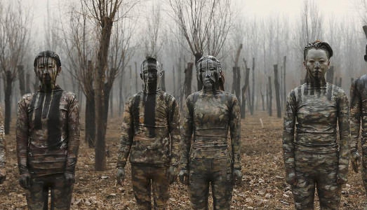 L’artista camaleonte contro l’inquinamento