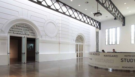 “Rose” per il MAMbo: ecco la nuova residenza, che porta in italia il collettivo Mahony. In due luoghi-simbolo della cultura cittadina