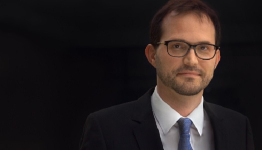 Manuel Rabaté e Hissa Al Dhaheri, ovvero il Direttore e la sua vice, per il Louvre Abu Dhabi. Un altro tassello verso il traguardo finale del “museo universale” di Jean Nouvel