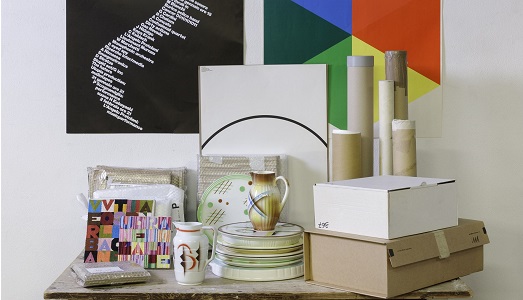 Storia di passione. 100 oggetti della collezione Massimo De Carlo, alla Triennale di Milano