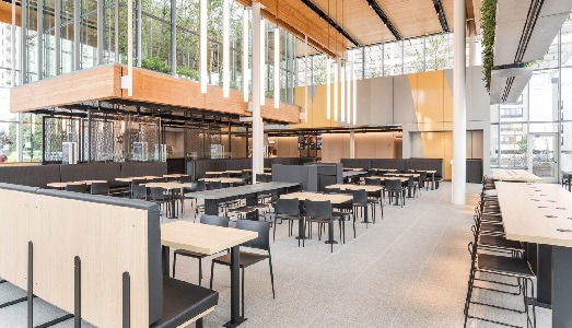 La nuova sede dello storico McDonald’s di Clark Street, a Chicago, sembra un Apple Store