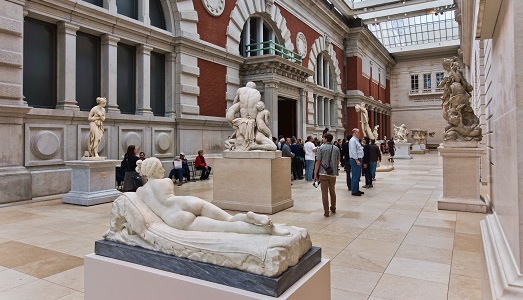 Metropolitan tutto da rifare. Il grande museo newyorchese è in crisi, e annuncia tagli drastici su tutti i fronti a partire dal personale Metropolitan tutto da rifare. Il grande museo newyorchese è in crisi, e annuncia tagli drastici su tutti i fronti a partire dal personale