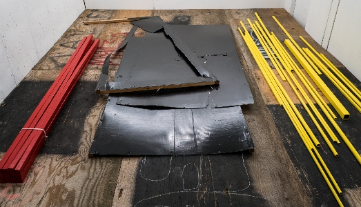 A Milano, un nuovo spazio per dare parola all’arte. Ordet apre con una mostra di John Knight