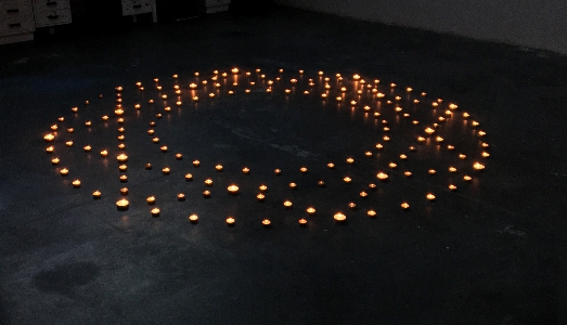 Senza corrente, senza paura, con tanta energia. A Milano, apre la prima edizione di BienNolo