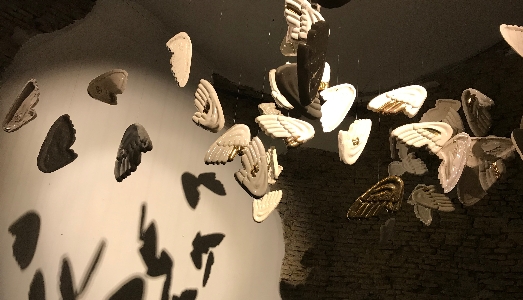 A Roma, cento ali bianche e oro di Riccardo Monachesi, per ricordare Antonio Canova