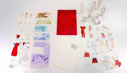 Un libro nato dal teatro, per attraversare ancora una volta il “gender”. Ecco la storia di Monica Bacio, in limited edition Un libro nato dal teatro, per attraversare ancora una volta il “gender”. Ecco la storia di Monica Bacio, in limited edition