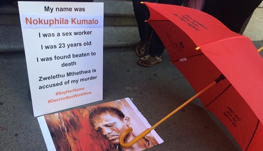 Giudicato colpevole Zwelethu Mthethwa: l’artista sudafricano avrebbe ucciso una giovane “lavoratrice del sesso” nel 2013 Giudicato colpevole Zwelethu Mthethwa: l’artista sudafricano avrebbe ucciso una giovane “lavoratrice del sesso” nel 2013