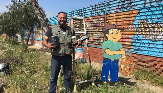 Un murale molto più che da record. E ancora una volta la “tela” sarà il confine tra Messico e Stati Uniti