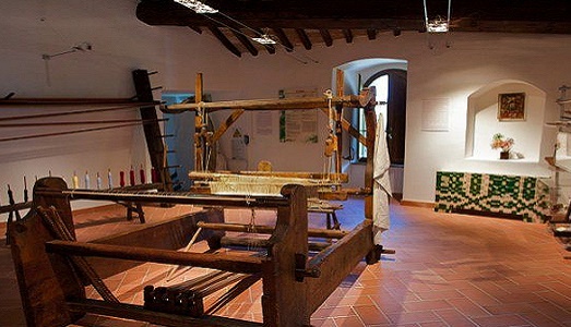 “Best practices” italiane. Secondo l’ICOM, tra i paesaggi culturali, va anche il Museo della Canapa. Per trasmettere un’arte scomparsa dalla memoria “Best practices” italiane. Secondo l’ICOM, tra i paesaggi culturali, va anche il Museo della Canapa. Per trasmettere un’arte scomparsa dalla memoria