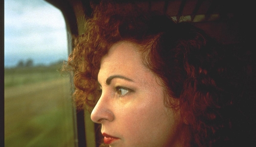 Nan Goldin 1-0 Sackler. La National Portrait Gallery rifiuta la donazione milionaria