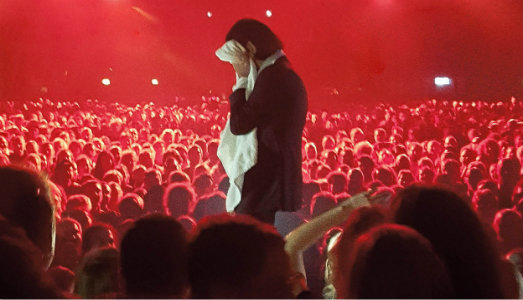 Doc on the beach/6. Distant Sky: il film concerto di Nick Cave in esclusiva per Exibart.tv