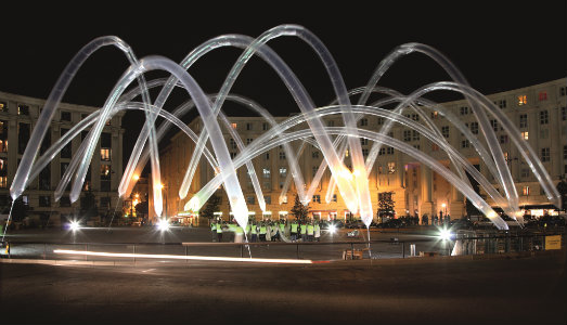 La Notte Bianca di Parigi sotto le stelle, tra artisti emergenti e spazi da scoprire