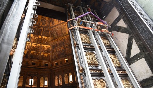 L’opera d’arte nell’epoca della sua riproducibilità? Ecco il caso della Porta Nord del Duomo di Firenze, ricreata come seicento anni fa