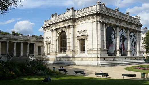 Chanel per il Museo della Moda di Parigi. Palais Galliera, dal 2019, diventerà il primo spazio permanente dedicato al fashion, grazie al grande brand
