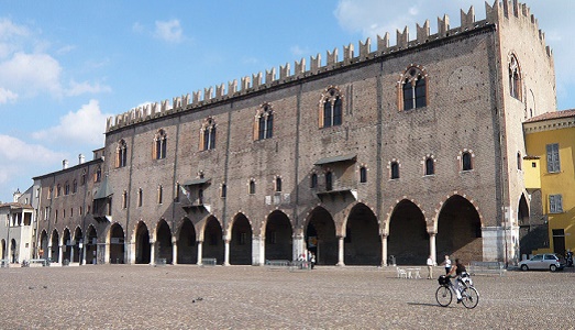 Il MIBACT rivela i suoi numeri del 2016, tra ingressi e incassi nei musei italiani. Il risultato? Sembrerebbe un record Il MIBACT rivela i suoi numeri del 2016, tra ingressi e incassi nei musei italiani. Il risultato? Sembrerebbe un record