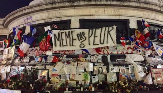 Parigi. Gli archivisti salvano gli altari creati dai cittadini per ricordare le vittime degli attentati terroristici