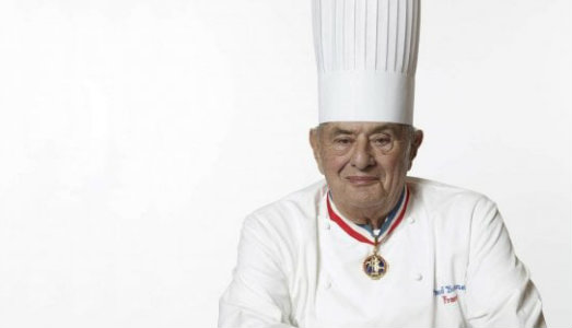 Cuochi a metro. A Vico Equense, una performance per ricordare lo chef stellato Paul Bocuse