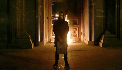 Fast food dell’arte, e del cattivo gusto. In Russia Burger King crea quattro diversi menù ispirati alle violente performance di Pyotr Pavlensky