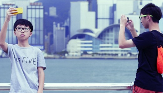 Tutte le famiglie del mondo in scena a Parigi: ecco la quinta biennale di fotografia “Photoquai”. Qui una prima visione