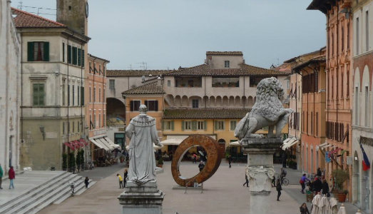 Dialogo e progettualità, nella capitale della scultura. A Pietrasanta apre Kyro Art Gallery