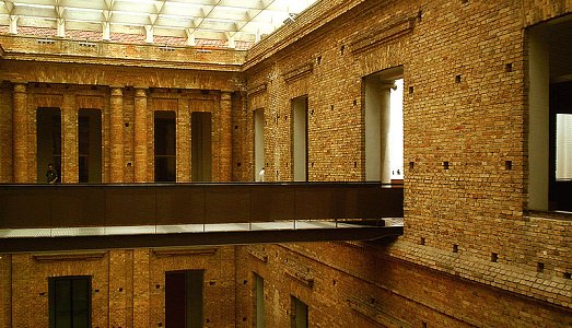 Paulo Mendes da Rocha, per una architettura “che risiede nella durevolezza”. Ecco il nuovo Leone d’Oro alla carriera della Biennale