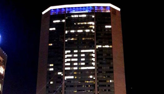 Il Pirellone parlante Il Pirellone parlante