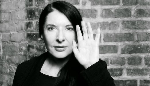 Contratti poco chiari e paghe basse. Polemica sulla mostra di Marina Abramovic a Palazzo Strozzi