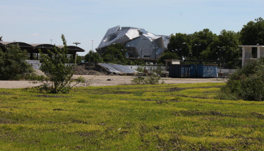La polizia di Lione contro i baroni della droga. E invece era la Biennale di Architettura