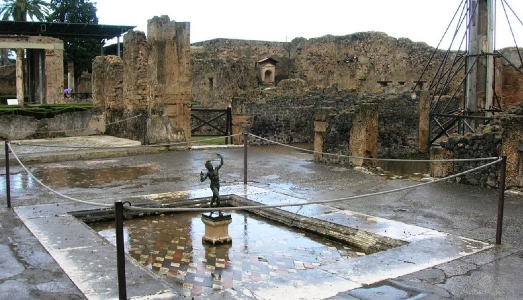 Ordigni bellici inesplosi negli scavi di Pompei. Arrivano le rassicurazioni della direzione