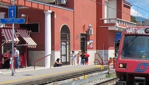 Pregasi di non alzare barricate. Franceschini risponde alle proteste rivolte al nuovo hub ferroviario di Pompei |