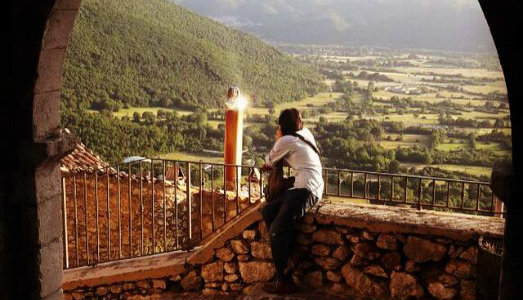 Le porte dell’Abruzzo si aprono al contemporaneo, con la prima edizione di Straperetana