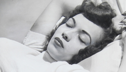 Dormi? Ma ci fai o ci sei? Dormi? Ma ci fai o ci sei?