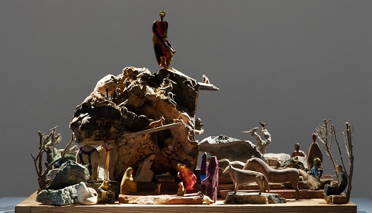 Il Presepio di Jimmie Durham accende il Natale al Madre. Ed entra nella collezione permanente del museo, con l’annuncio del “Matronato alla Carriera” per l’artista