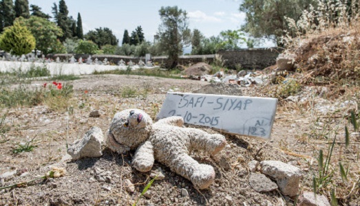 Fondazione Fotografia Modena di nuovo in missione in Grecia. A Lesbos, Kos, Samos e Chios, tra i migranti anche a testimonianza di solidarietà