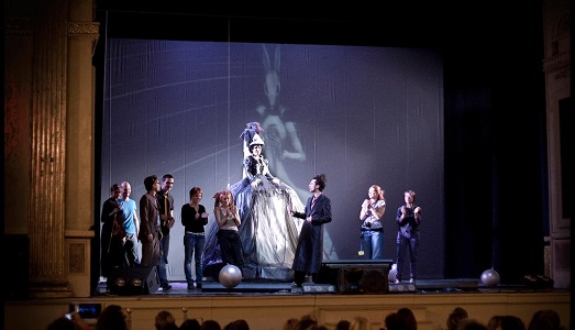 Un requiem elettronico per smentire Nick Hornby. Coniglioviola e Antonella Ruggiero insieme per un progetto “nero”, e d’autore