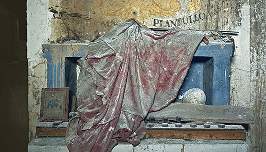 Fino al 30.I.2019 | Robert Polidori, Devotion Abandoned | Studio Trisorio, Napoli