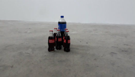 Riflettendo sull’universo, tra una Coca e una Pepsi. Roberto Fassone al Fanta Spazio di Milano