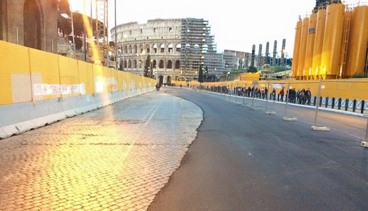 L’Unesco dichiara Roma “città creativa per il cinema”. Peccato per quei set “naturali” rovinati L’Unesco dichiara Roma “città creativa per il cinema”. Peccato per quei set “naturali” rovinati