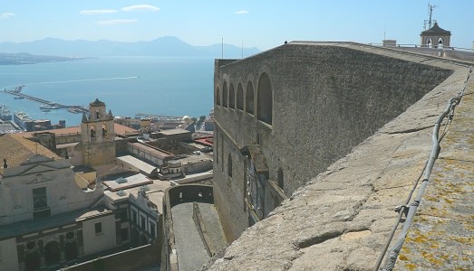 “Follow the shape” di Paolo Puddu. Ecco titolo e vincitore della quinta edizione del contest “Un’Opera per il Castello”, al Sant’Elmo di Napoli