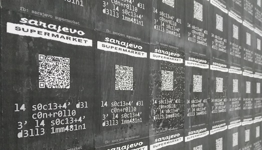 La strategia dissacrante di “Sarajevo Supermarket” riparte con un nuovo spazio nel cuore di Napoli. E si presenta come un cantiere in progress