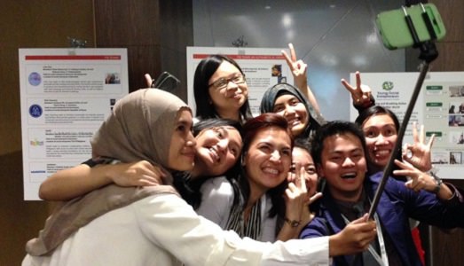 Vi piace farvi i selfie? Benissimo, ma state fuori dagli Uffizi. Il museo fiorentino ribadisce un “niet” molto chiaro contro lo stick Vi piace farvi i selfie? Benissimo, ma state fuori dagli Uffizi. Il museo fiorentino ribadisce un “niet” molto chiaro contro lo stick